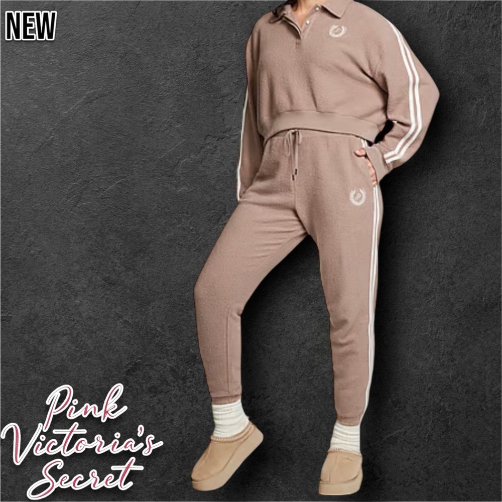 New PINK Victoria’s Secret Reverse Fleece High-Waist Gym Pants